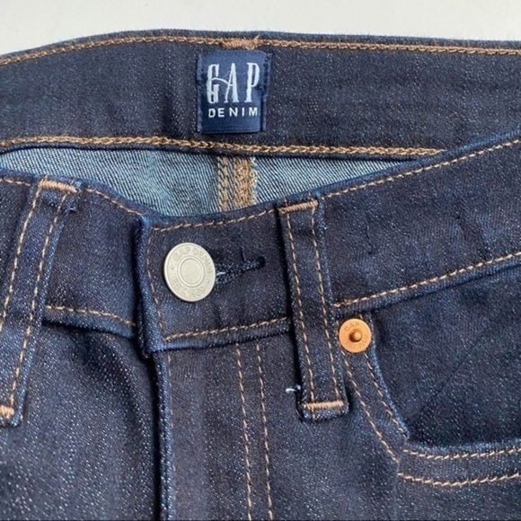 Gap • NWT Dark Wash Skinny Jeans - Picture 4 of 4